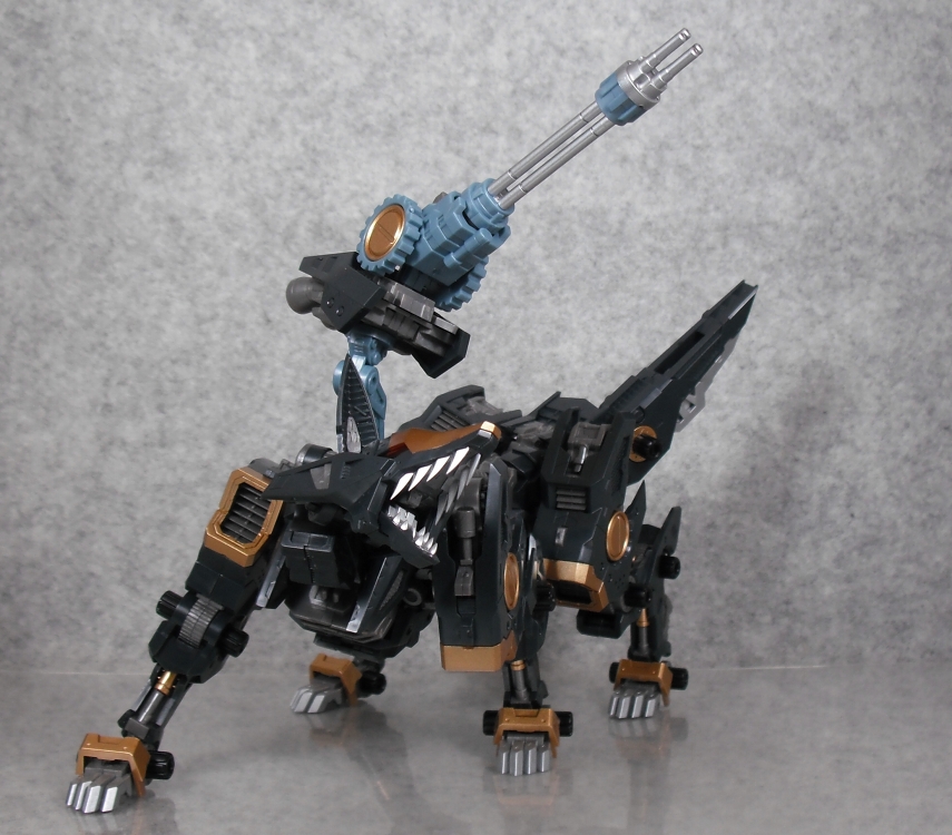 HMM 「シャドーフォックス」 レビュー