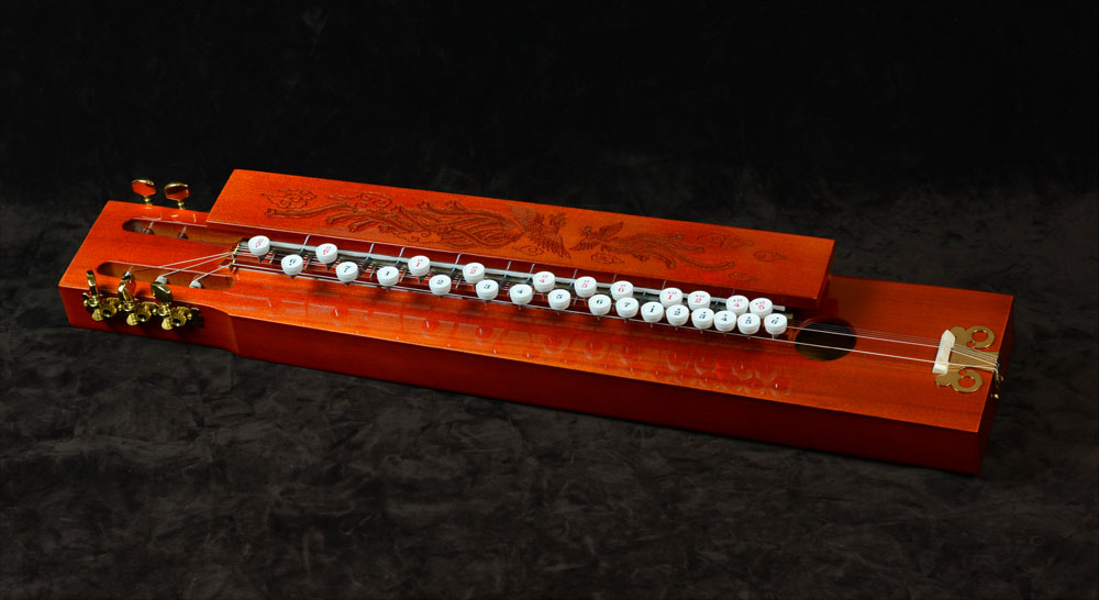 ナルダン製品一覧 ＞ ナルダン大正琴 彫凰(ほりおう)ライトブラウン