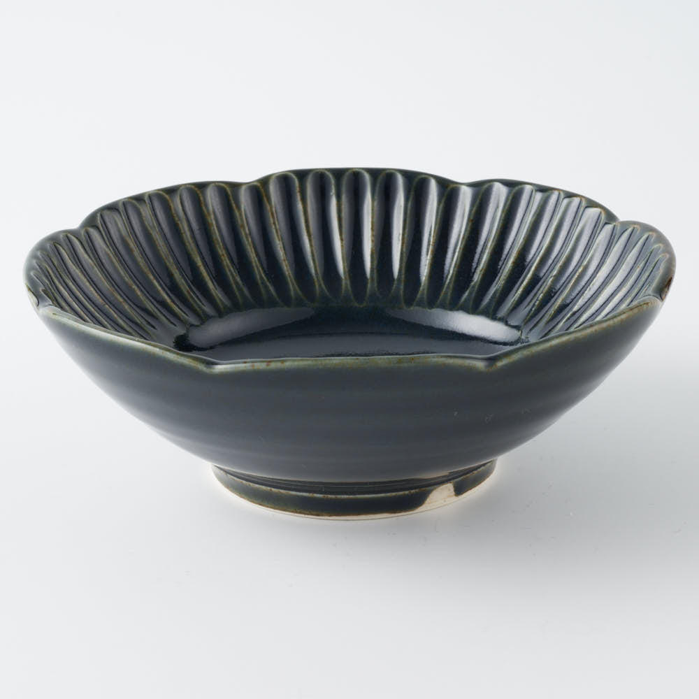 作家 水谷和音 しのぎ輪花 4寸鉢（瑠璃釉） ¥1,980 大人の焼き物