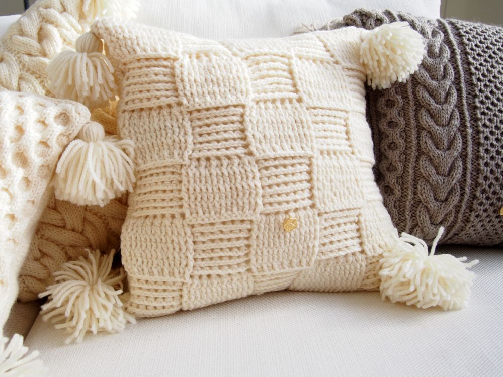 【棒針キット】隆子さんのクッションカバー – BEYOND THE REEF