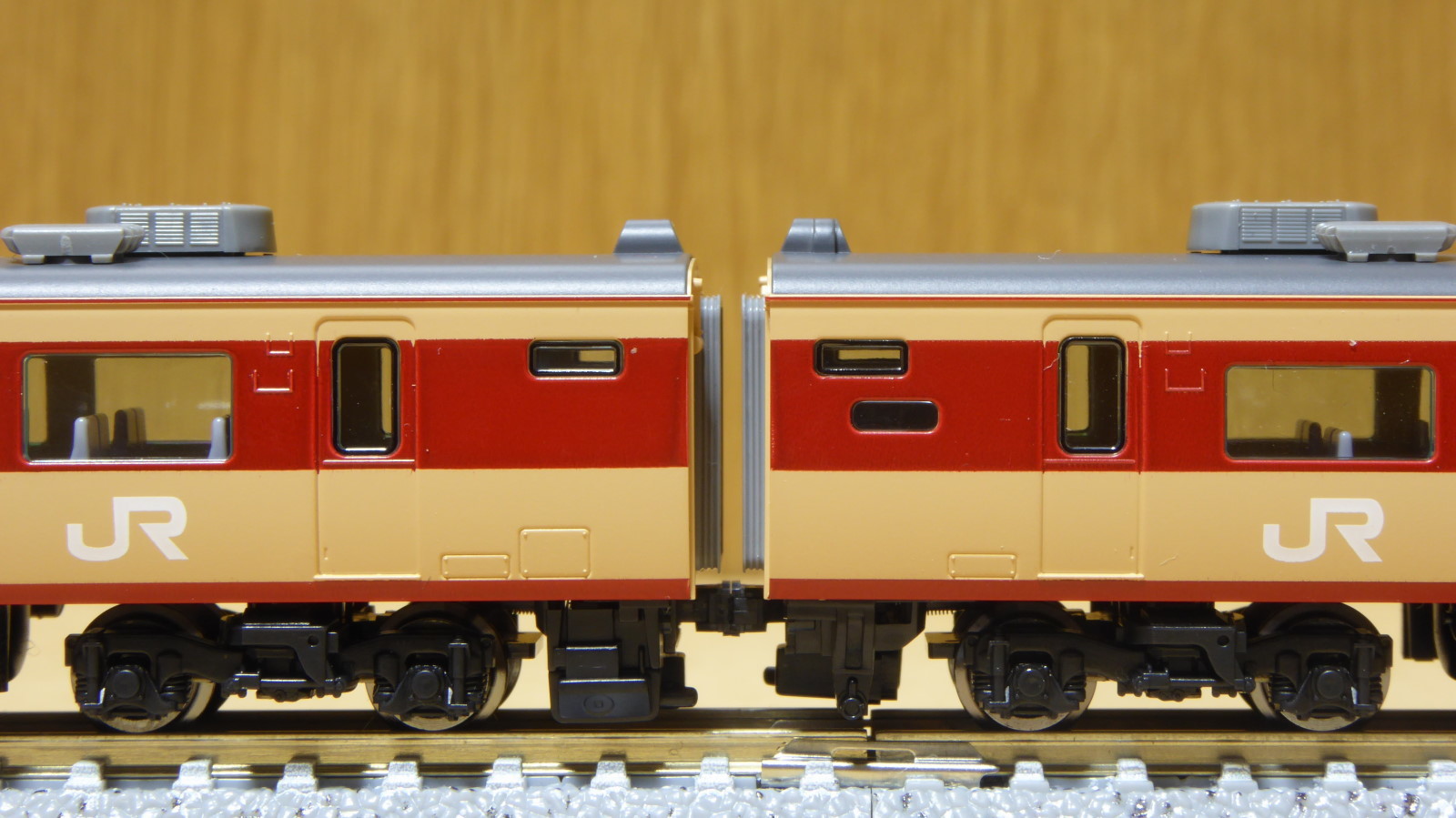 TOMIX 189系（M51編成・復活国鉄色） 入線 | 気軽にNゲージ＠鉄道模型