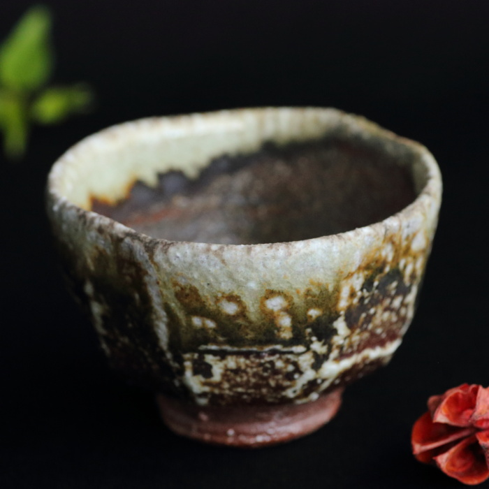 松崎健 灰被窯変ぐい吞み 穴窯焼成 益子焼酒器 作家もの酒盃 酒吞 桐箱