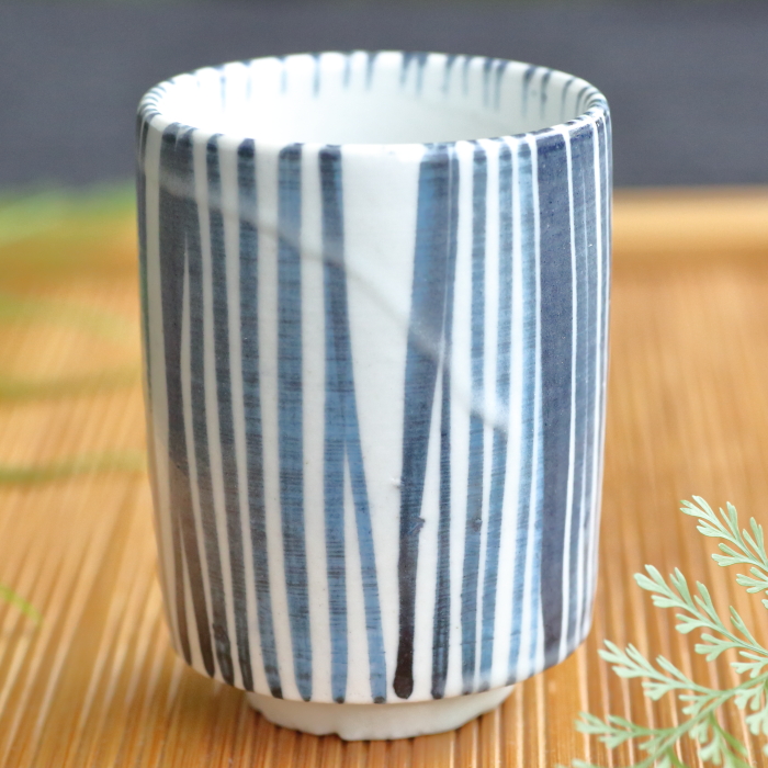 竹花正弘 染付磁器湯呑み茶碗 満140ml 唐津焼登り窯焼成煎茶器 作家