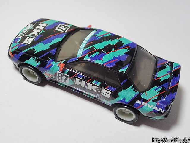 HKSカラーのホットウィール・オープントラックの日産スカイラインGT-R
