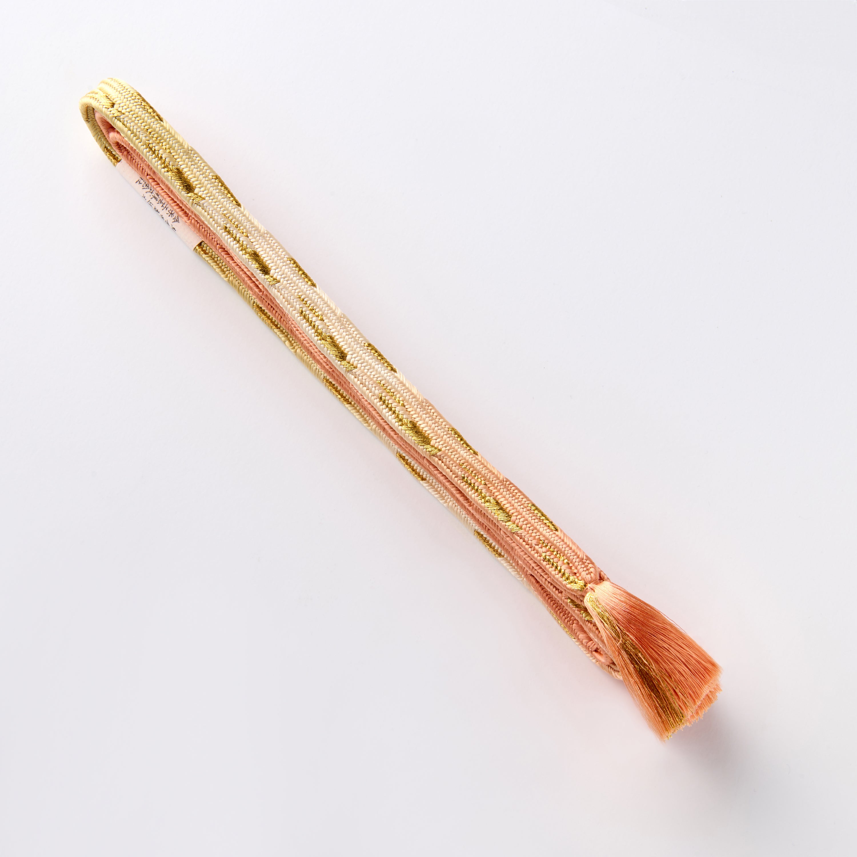 平田組紐 帯締め＜貝ノ口浮舟組・本金 遊玄染・赤香＞ – EMON