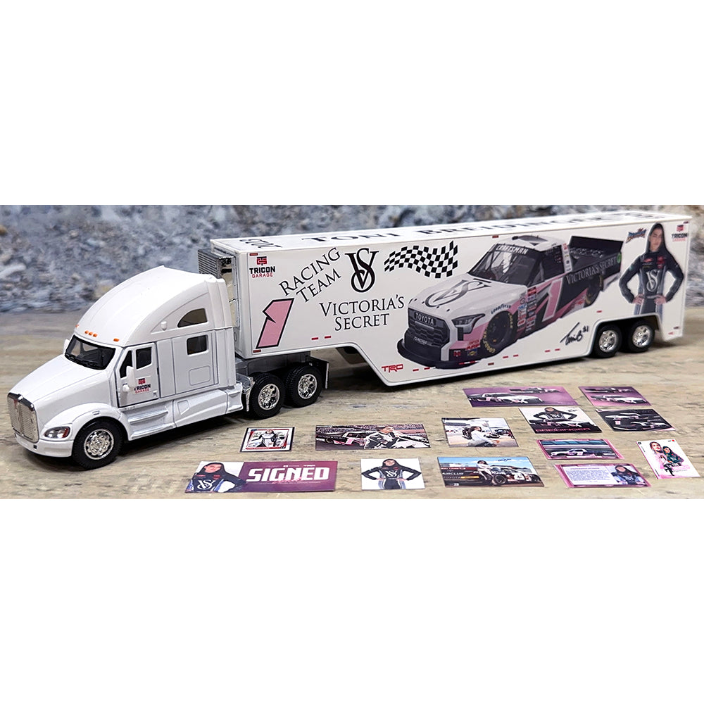 Kenworth T700 w/Racing Van Trailer 