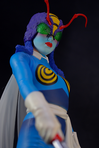 ☆ビリケン商会 蜂女（オレンジ塗装）【ソフビキットの完成品