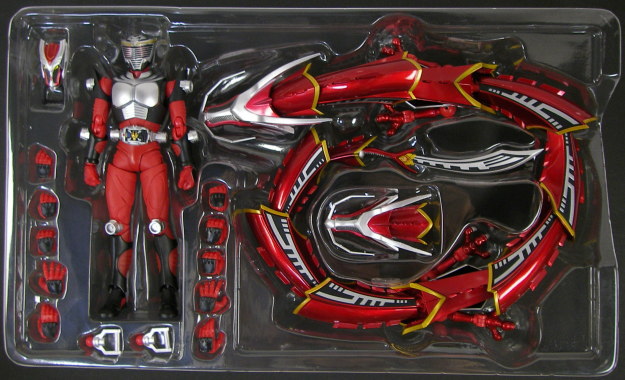 S.H.フィギュアーツ 仮面ライダー龍騎＆ドラグレッダー（1ページ目）