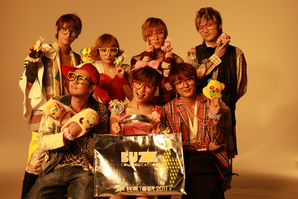 AAA “Buzz Communication”Tour 2011”ツアーグッズ特集｜mu-mo ショップ