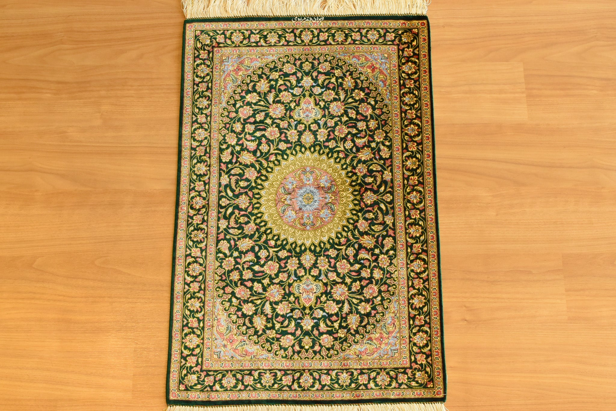 ペルシャ絨毯 イラン クム産玄関マットサイズ 58×88