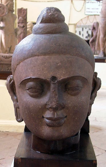 マトゥラー（Mathura)美術（1） 仏陀と菩薩像