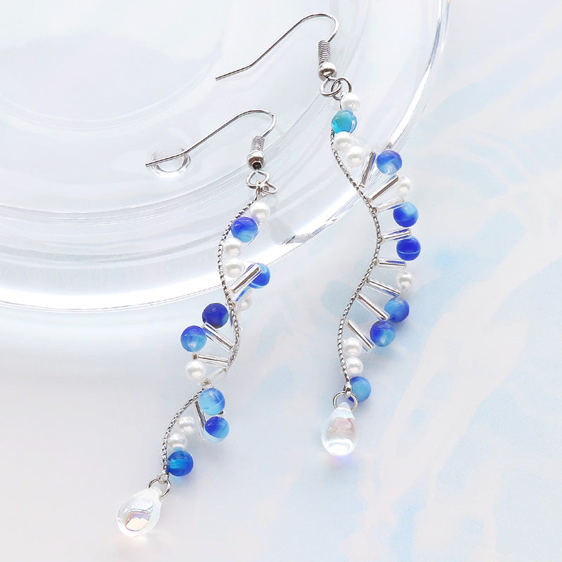 レシピNo.KR1230 チェコビーズラウンド＆シズクの螺旋デザインピアス