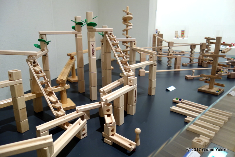 アトリエ・ニキティキのコレクション・ヨーロッパの木の玩具展