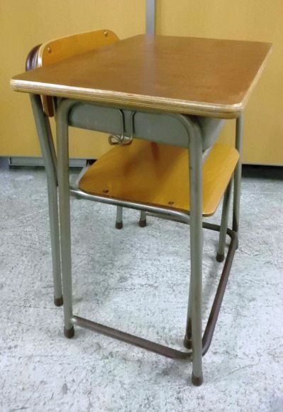 ブログ限定⑦ 学校の机+椅子セット 学校のデスク イス 学習用 中古