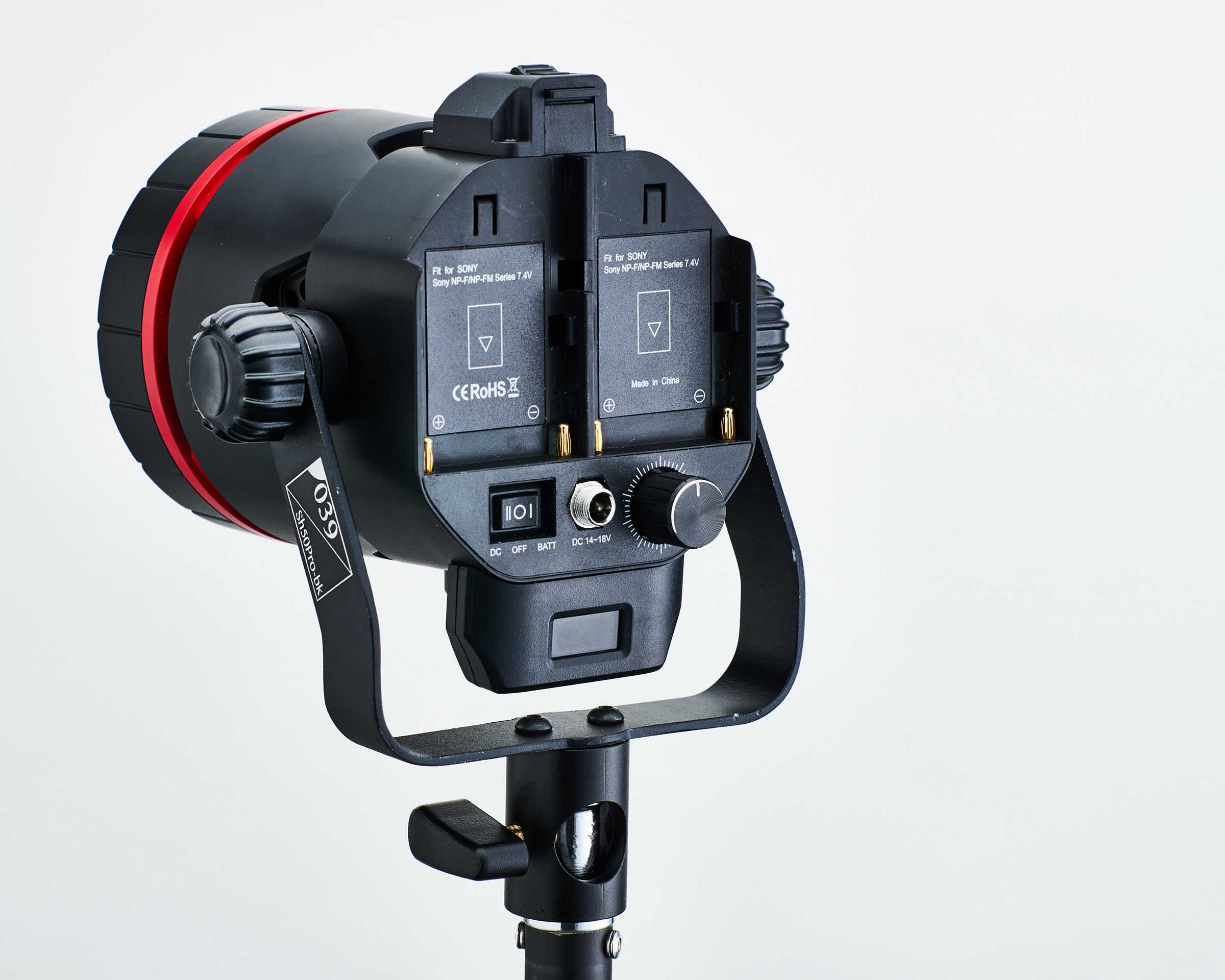 039ブランド｜LED ロケライト Sh50Pro-bk | 使える機材のセレクト