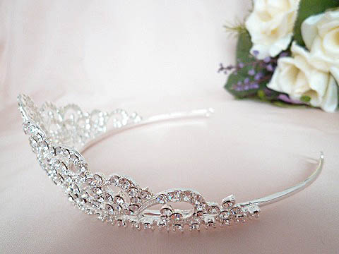 ティアラ】スワロフスキーラインストーン 【東京・浅草橋と名古屋の