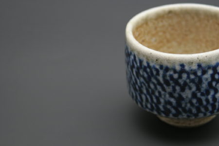 島岡達三 塩釉象嵌ぐい呑 三和堂（東京・日本橋）｜象嵌｜縄文