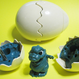 名作玩具『エッ？グッ！』～ゴジラが生まれるタマゴ・トイ(1988