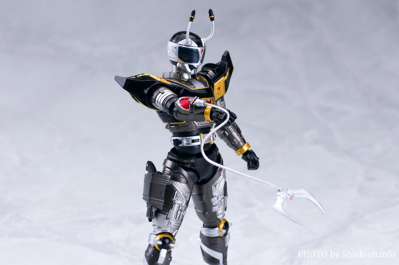 レビュー】 バンダイ 魂ウェブ商店 S.H.Figuarts ブラックビート [重甲