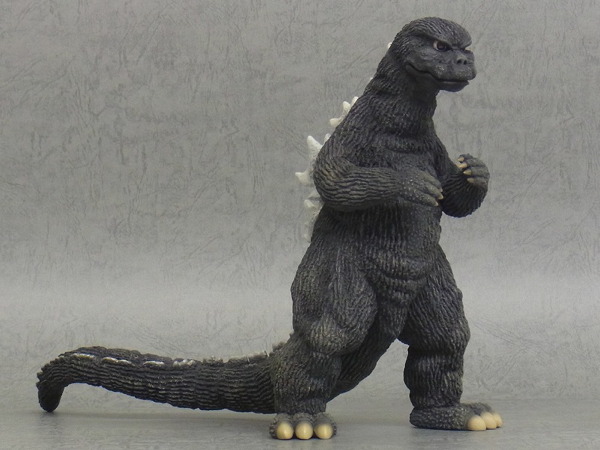 2016年7月25日18時締切で「大怪獣シリーズ にせウルトラセブン発光Ver