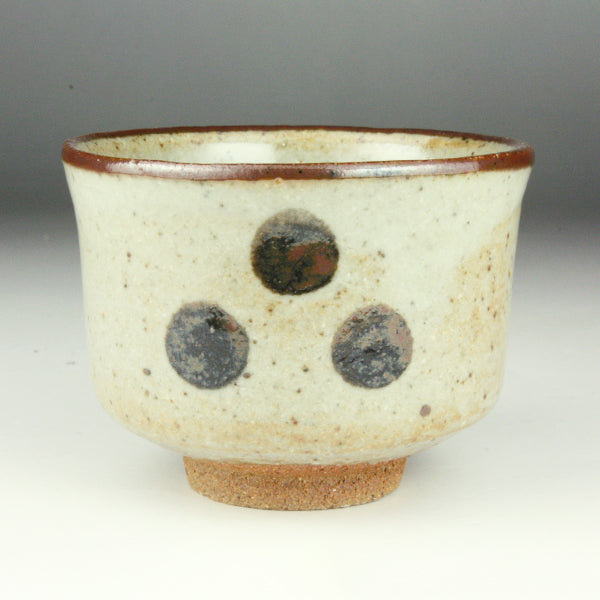 中里太郎右衛門窯 作 絵唐津ぐい呑2 – ギャラリー一番館オンラインショップ