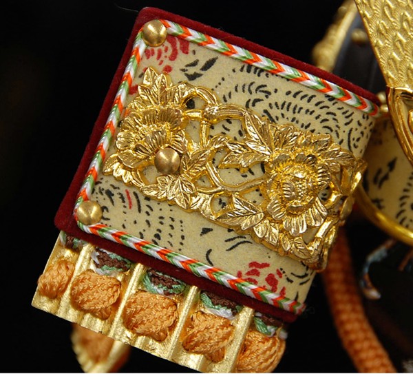 豊泉作 12号 緋縅 鎧飾｜五月人形・雛人形なら人形の和光