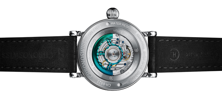 パライバトルマリンのように変化する、クロノスイス「フライング