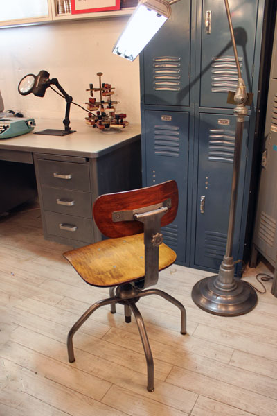 antique & Vintage furniture at's(アッツ)□ / インダストリアル