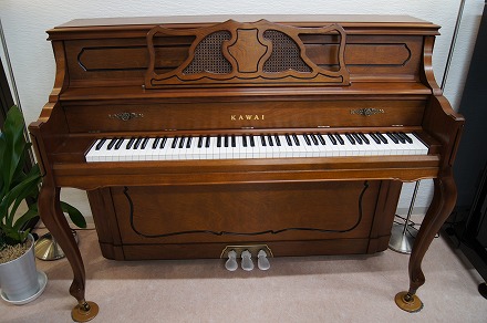 KAWAI C-880FRG - 第一楽器株式会社 KAWAI アップライト ピアノ C