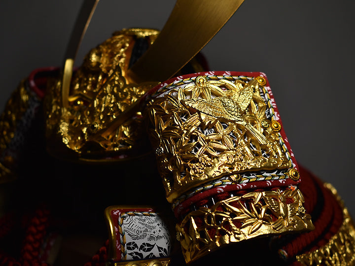 五月人形 兜 / 鈴甲子雄山 / 国宝 竹雀15号 – 人形の鯉徳 オンライン