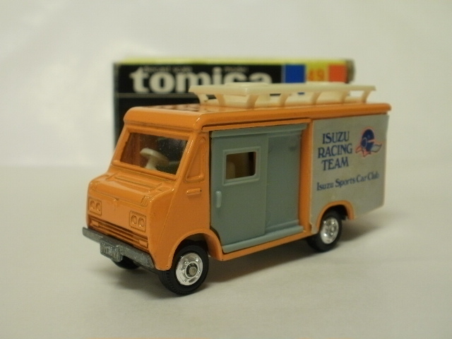 ミニカーショップグローバル - トミカ 49 いすゞ エルフ ハイルーフ
