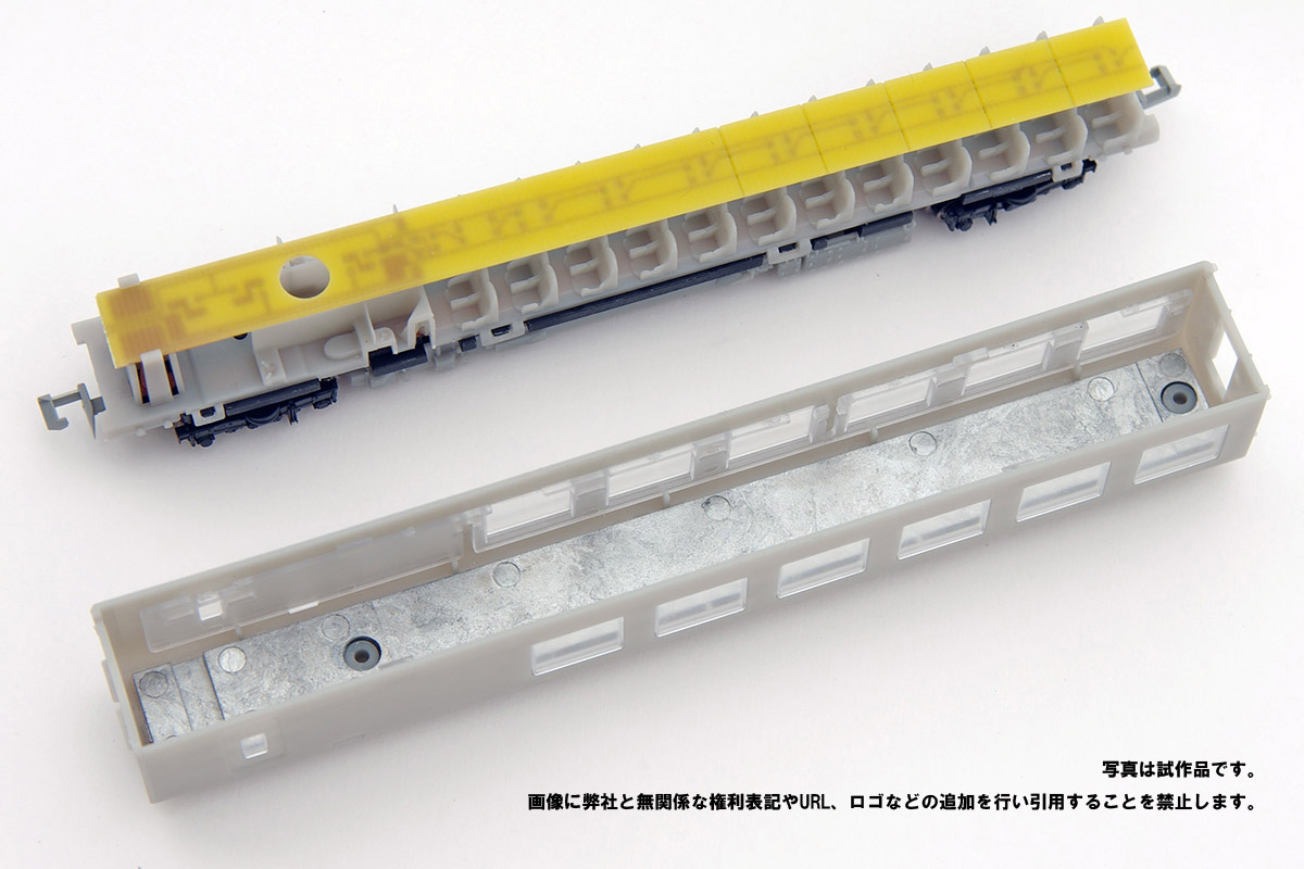 西武001系動力車と室内灯