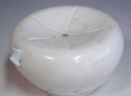 古美術青華堂｜H808 李朝・白磁蓮弁文水滴（韓国李朝時代）