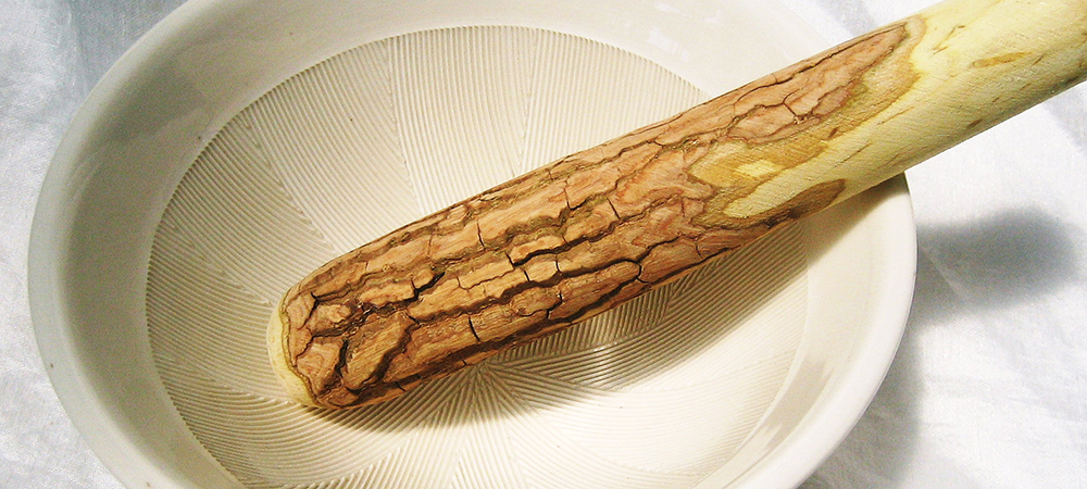国産山椒の木を使ったすりこぎ棒の製作・販売｜竹工房せきね