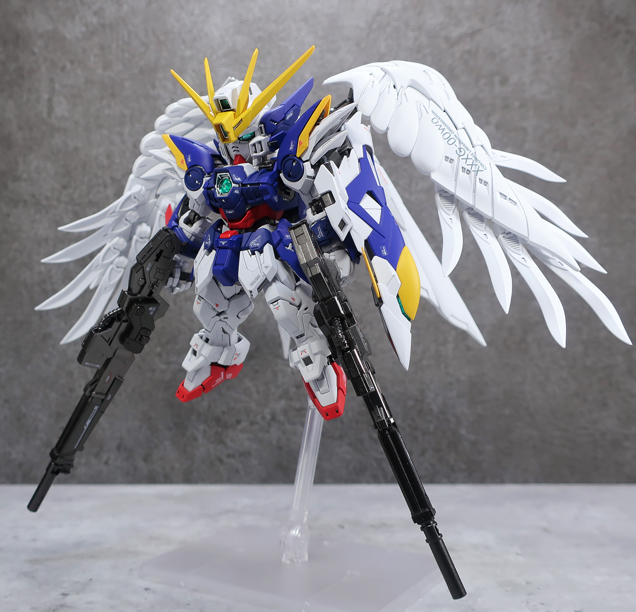 MGSD ウイングガンダムゼロ EW 塗装済み完成品