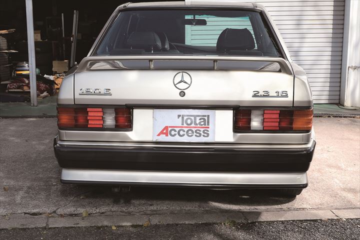 創刊200号記念特集③／ TOTAL ACCESS】整備済み管理車両である2.3-16の