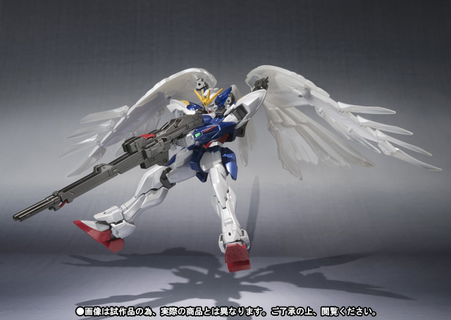 PG ウィングガンダム　パールコート仕様 PG 1/60 ウイングガンダムゼロ（EW版）パールミラーコーティングVer