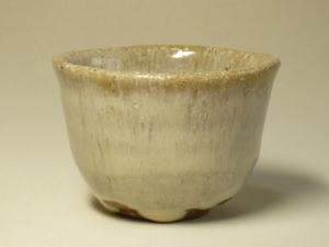 斑唐津ぐい呑み（朝靄）の詳細／陶器販売のたぬき窯