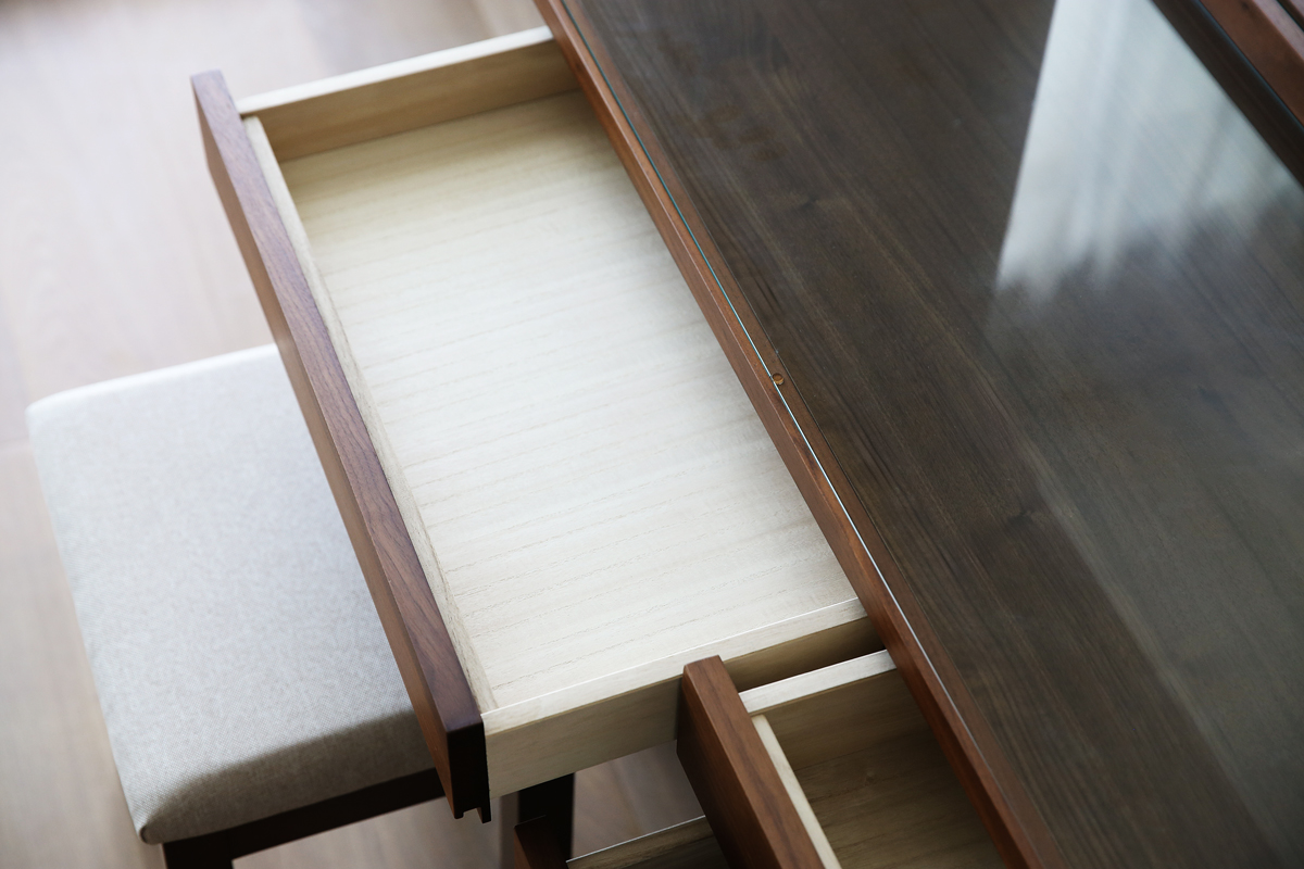 レッチェ 80ドレッサー（スツール付） WALNUT(W80×D44.5×H125cm)税込