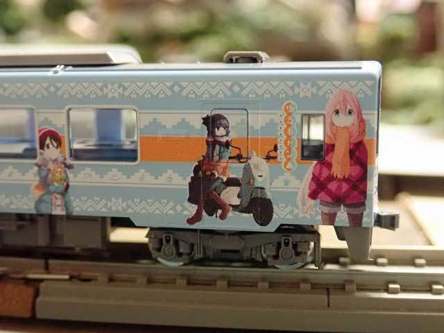 TOMIXの天竜浜名湖鉄道 TH2100「ゆるキャン△ラッピング車」: 光山市