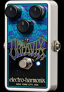 Electro-Harmonix Lizard Queenはオクターブレベルを調整できるライブ