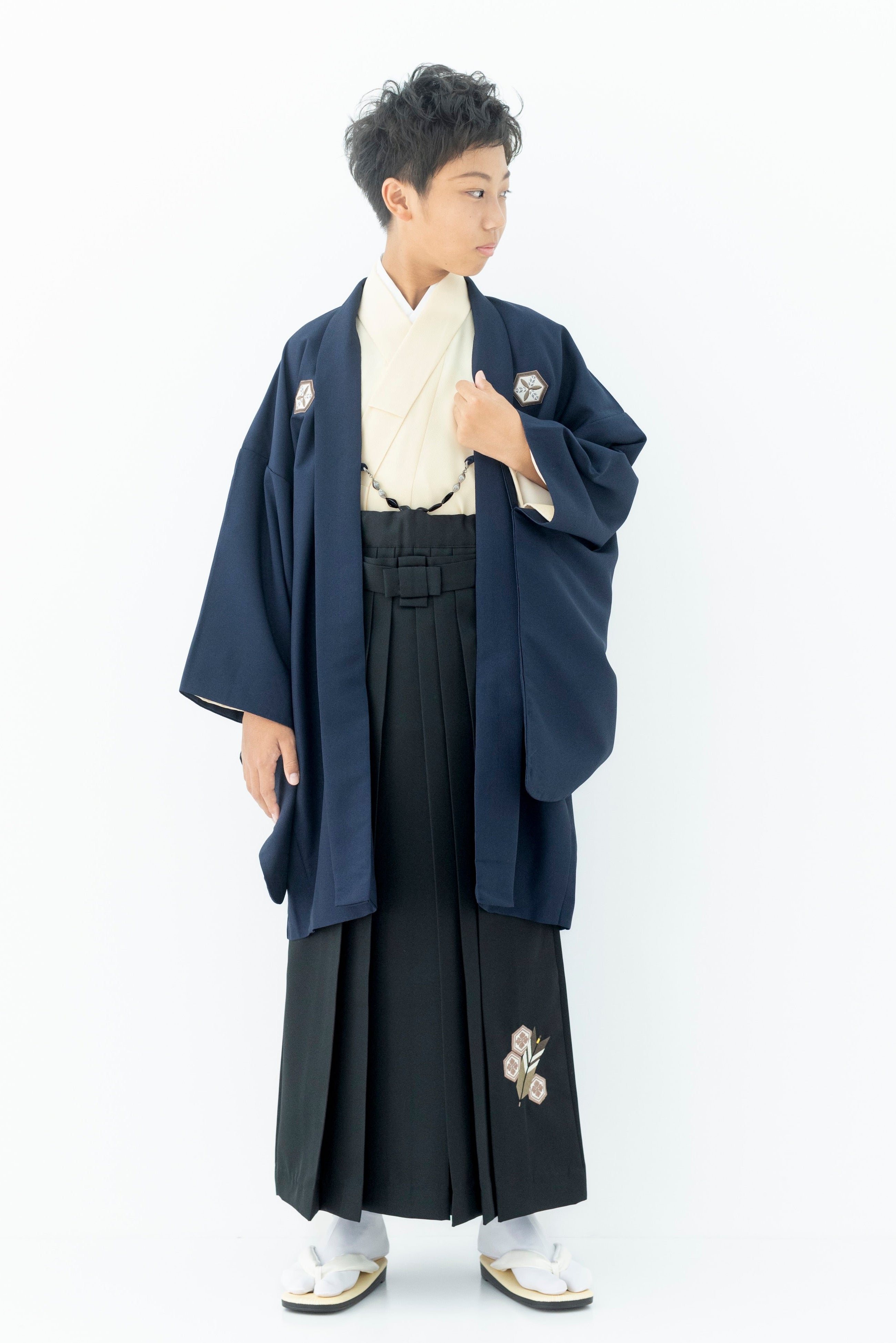 D1004 亀甲に矢絣/紺×黒 【小学生男の子卒業式袴レンタル