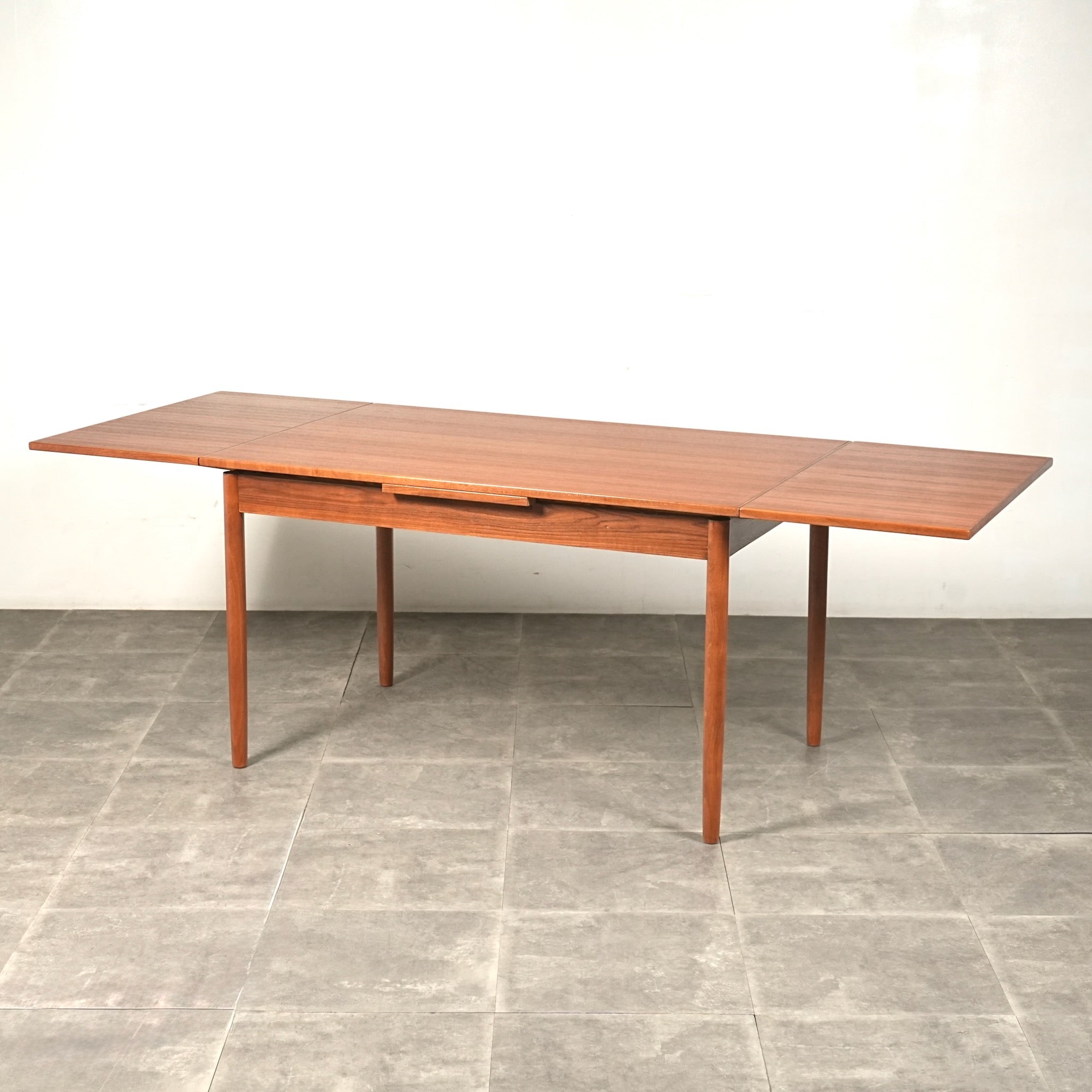 デンマークヴィンテージ ドローリーフ テーブル – TIME HYPE