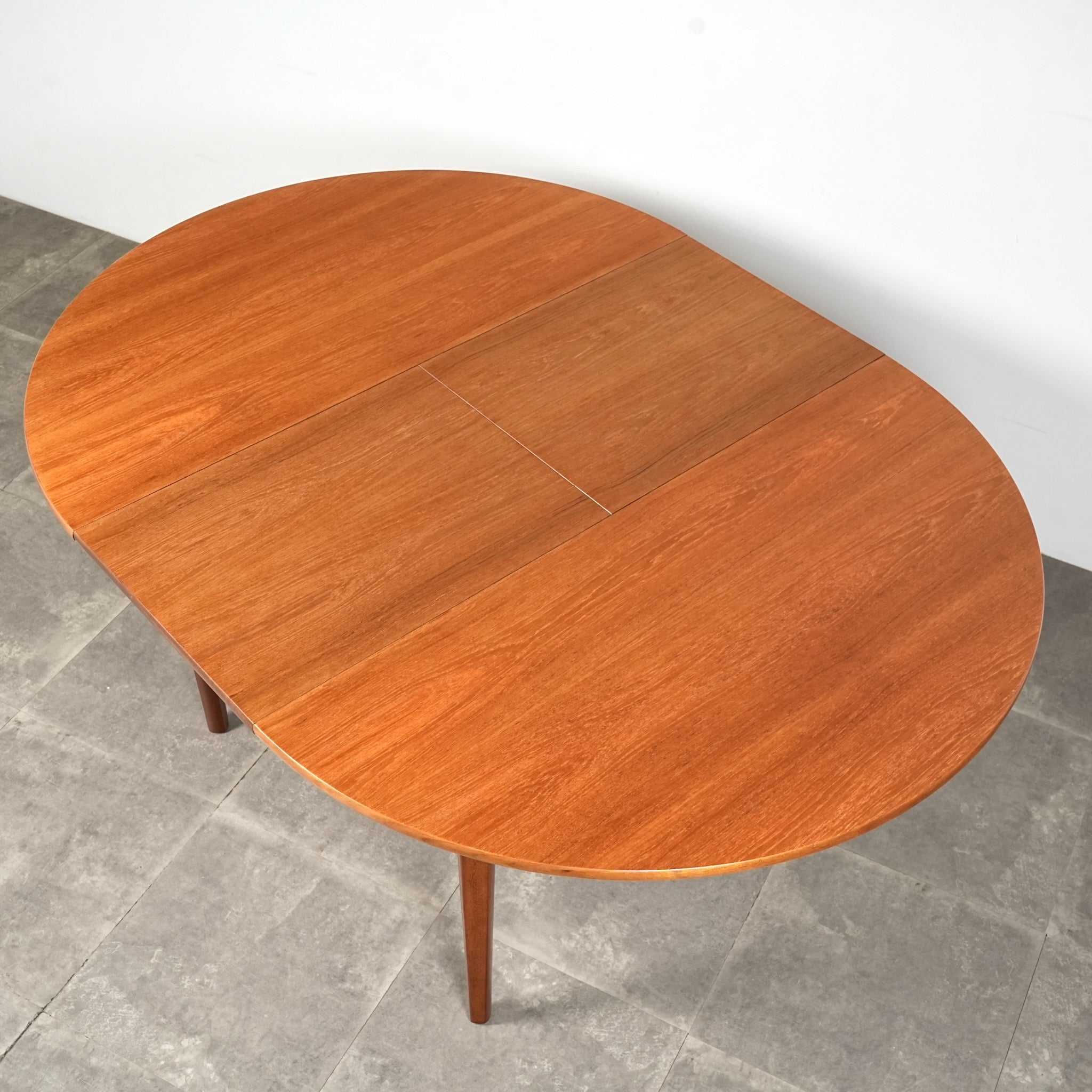 NATHAN】エクステンション ラウンドテーブル – TIME HYPE