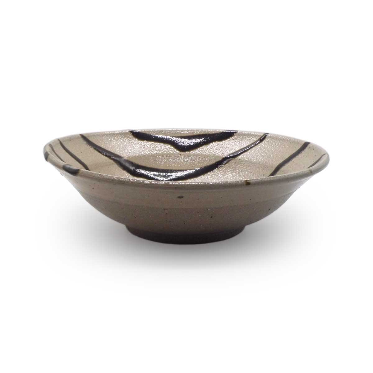 黒牟田焼 黒釉 波紋 尺三 カブト 皿 丸田正美作