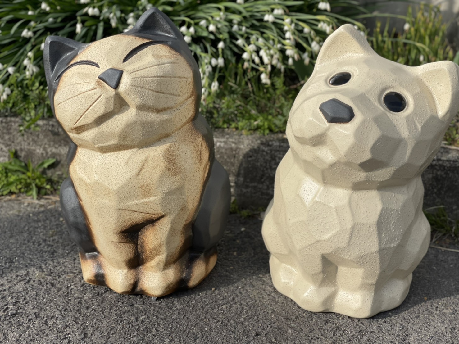 株式会社 陶器屋｜信楽焼の製造・販売 - 犬・猫傘立て