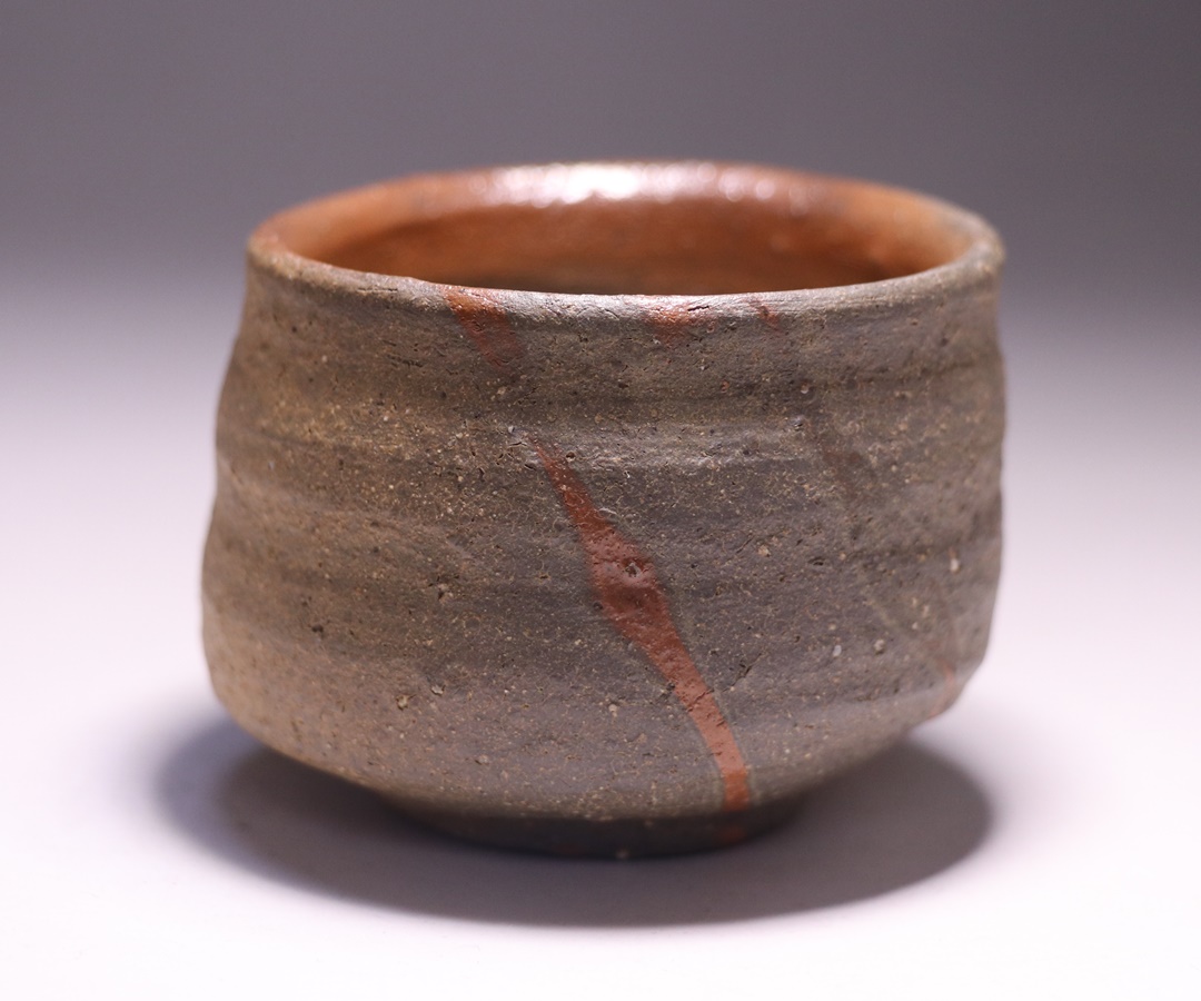 高力芳照 作 「備前火襷酒呑」 ～備前焼専門卸小売店 川口陶楽苑～