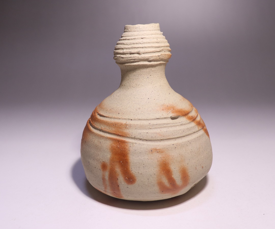 中村六郎 作 「備前ヒダスキ徳利」 ～備前焼専門卸小売店 川口陶楽苑～