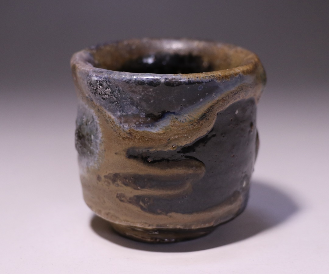 伊勢崎 淳 作 「備前黒酒呑」 ～備前焼専門卸小売店 川口陶楽苑～