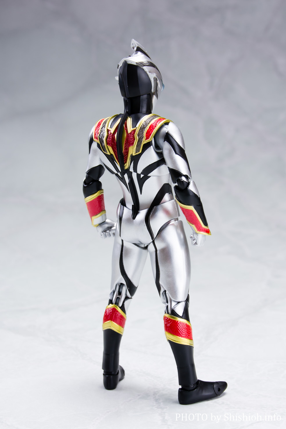 レビュー】S.H.Figuarts イーヴィルトリガー